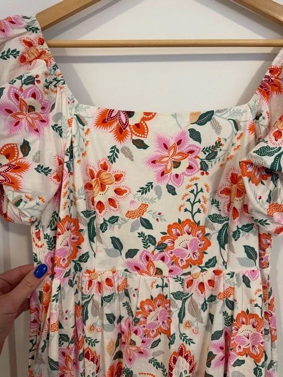 Shop Stevie White Floral Midi Dress - Picture 5 of 9